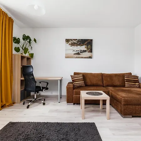 Del Mar Apartment *